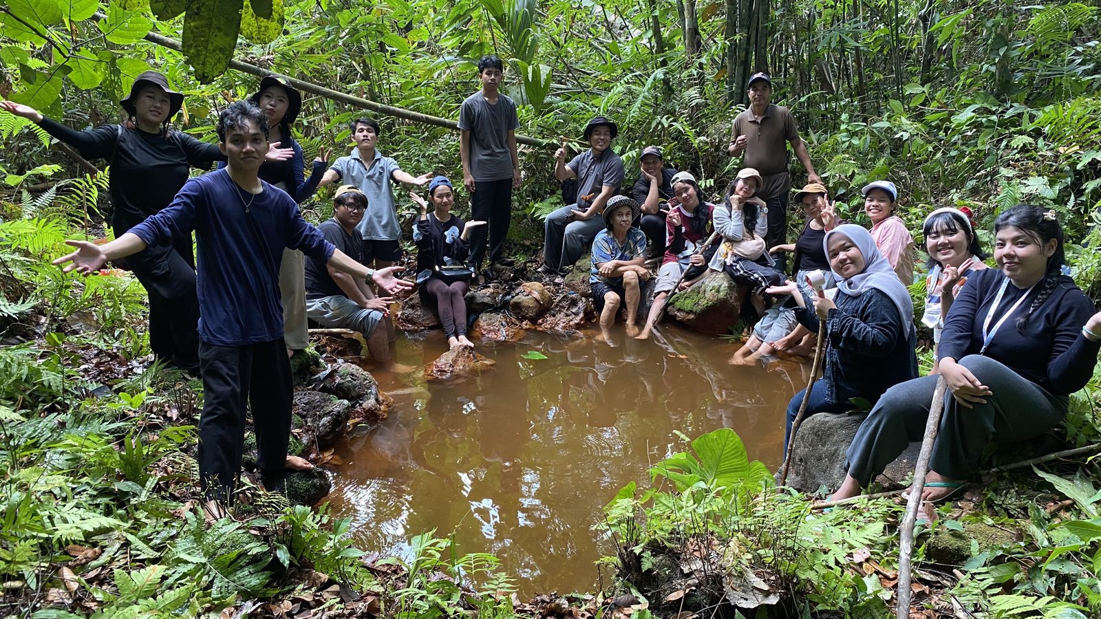 Air Hangat / Sopan Apui